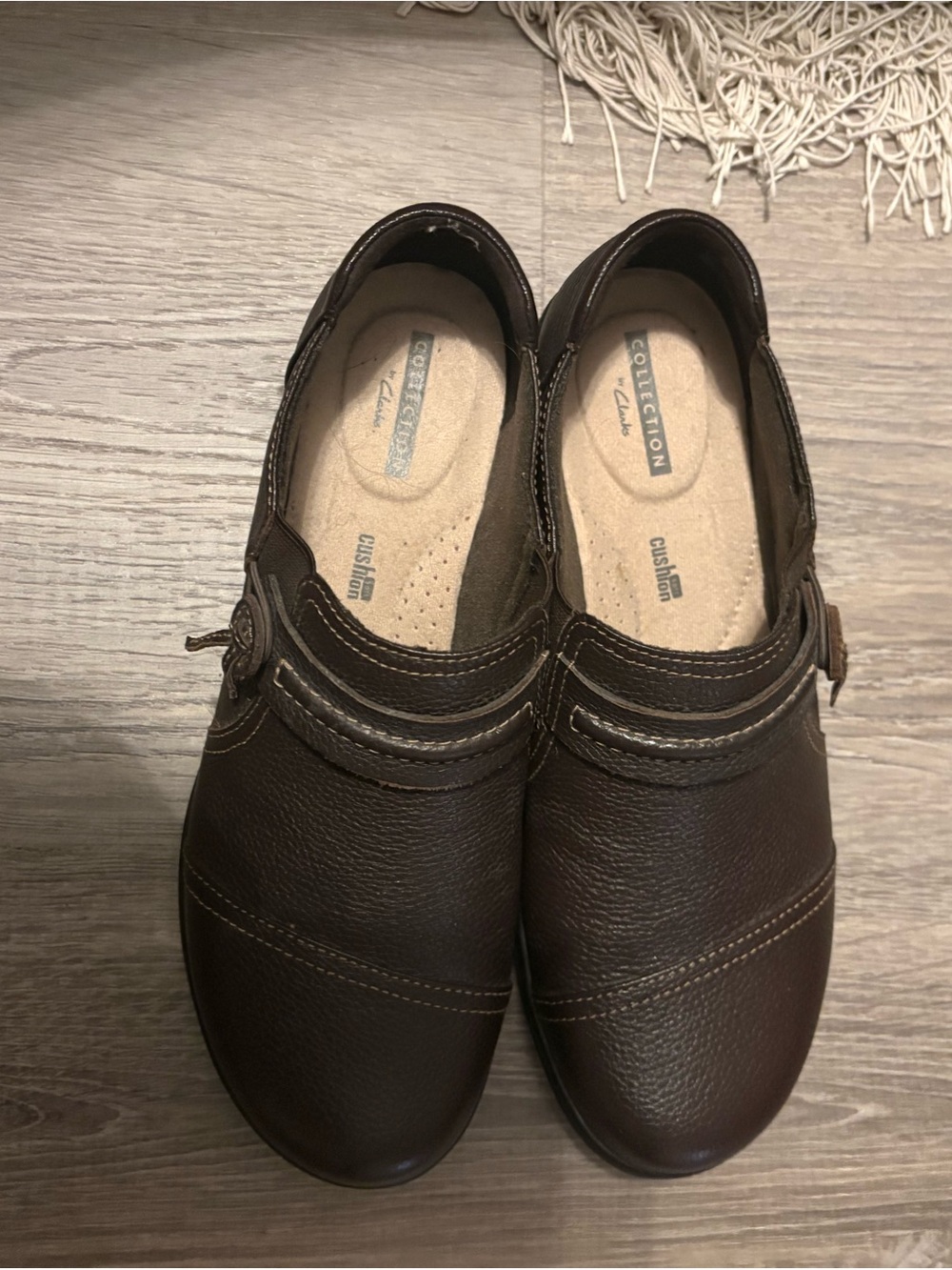 Clarks Slip on Shoe - Classic Comfort size 8